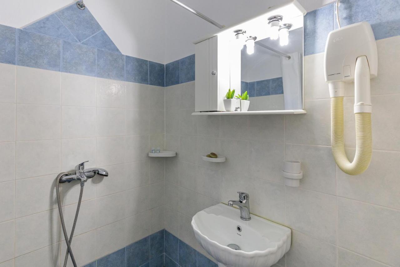 סקופלוס טאון Aegeon Hotel מראה חיצוני תמונה
